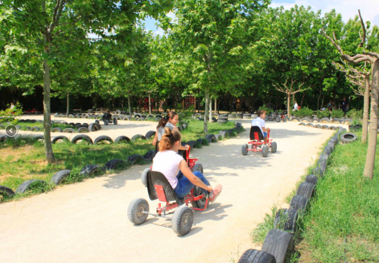 Cinq parcs de loisirs à découvrir en région PACA - Magazine de Voyage