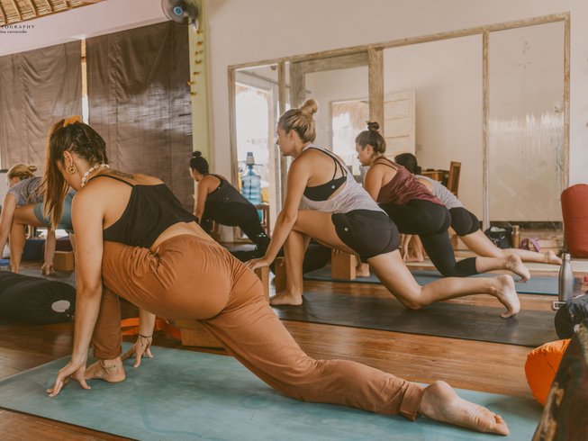 @Book Yoga Retreat